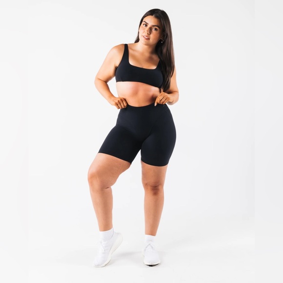 Alphalete Tenacity Parker Biker Short 7” - NWT - Picture 2 of 7